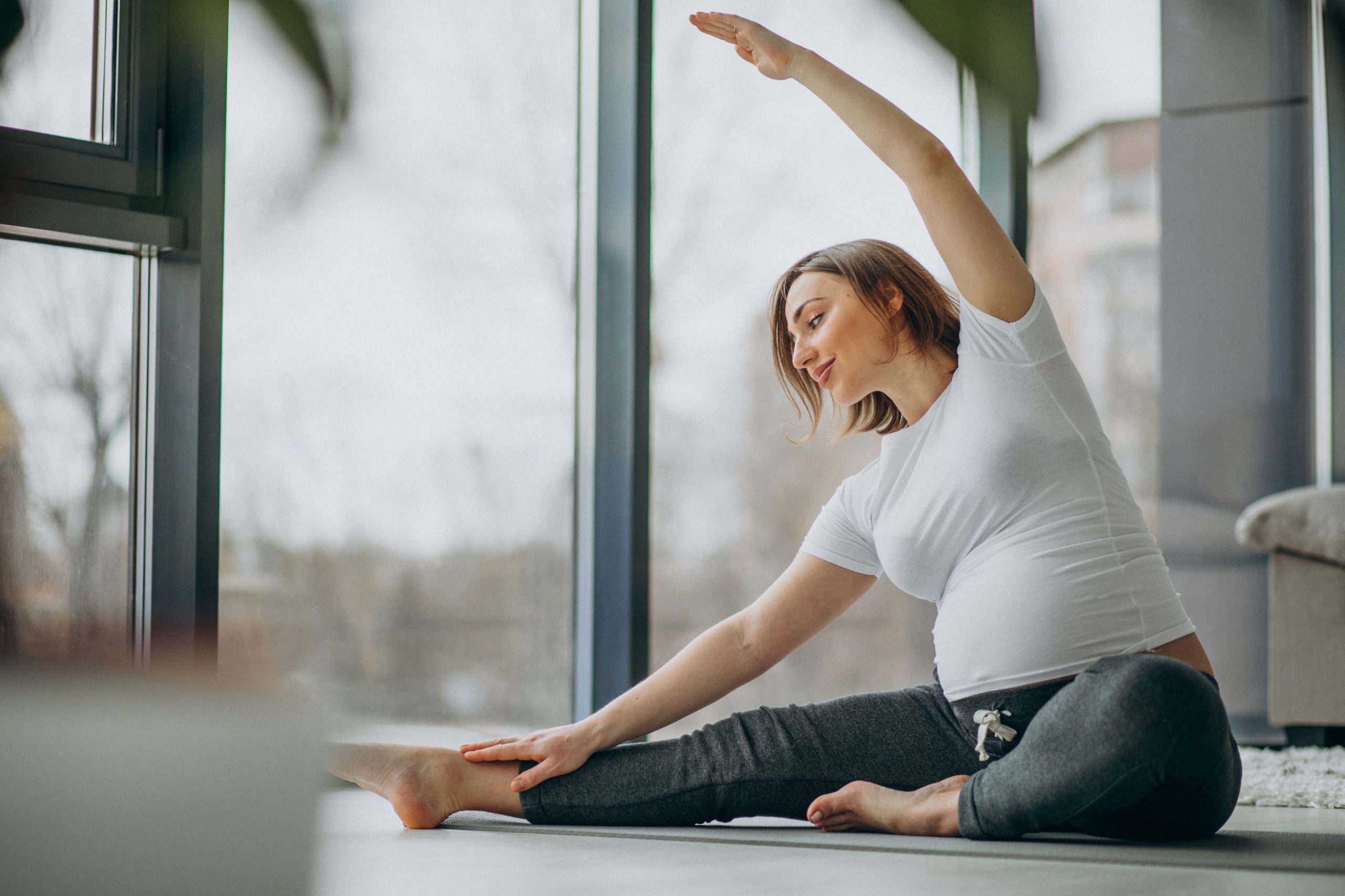 pregnancy-yoga-things-to-bear-in-mind-warm-hands